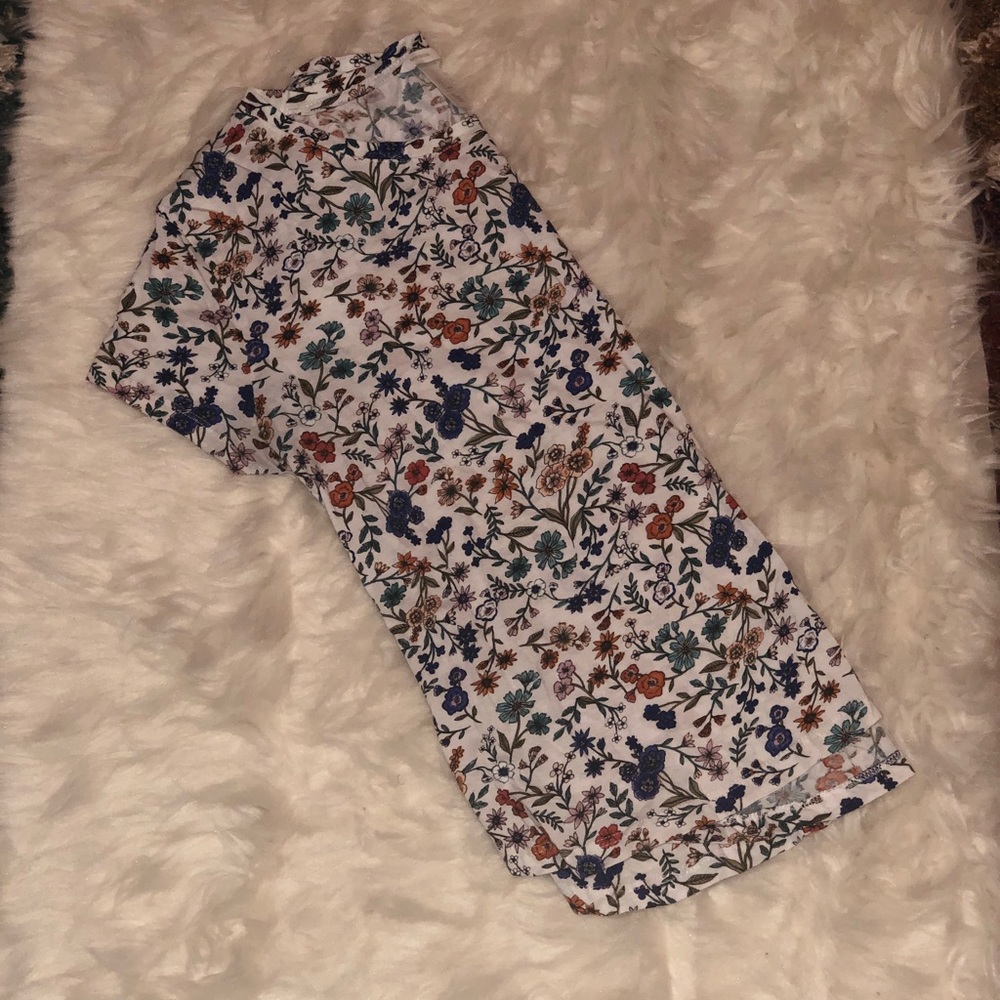 Women’s Neutral Floral Blouse